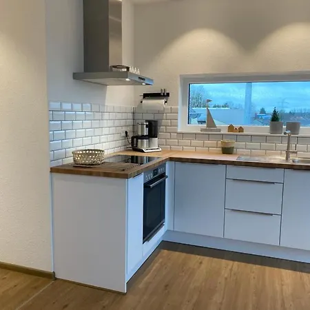 Helle Dachgeschosswohnung In Bockhorn, Lk Friesland Apartmán