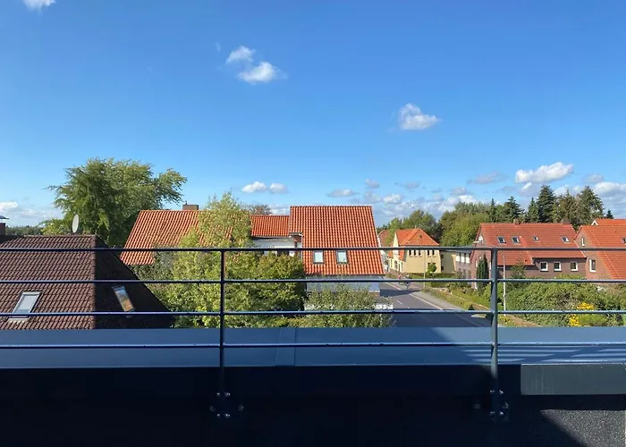Helle Dachgeschosswohnung In Bockhorn, Lk Friesland *